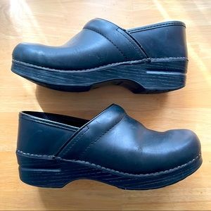 Black Professional Danskos